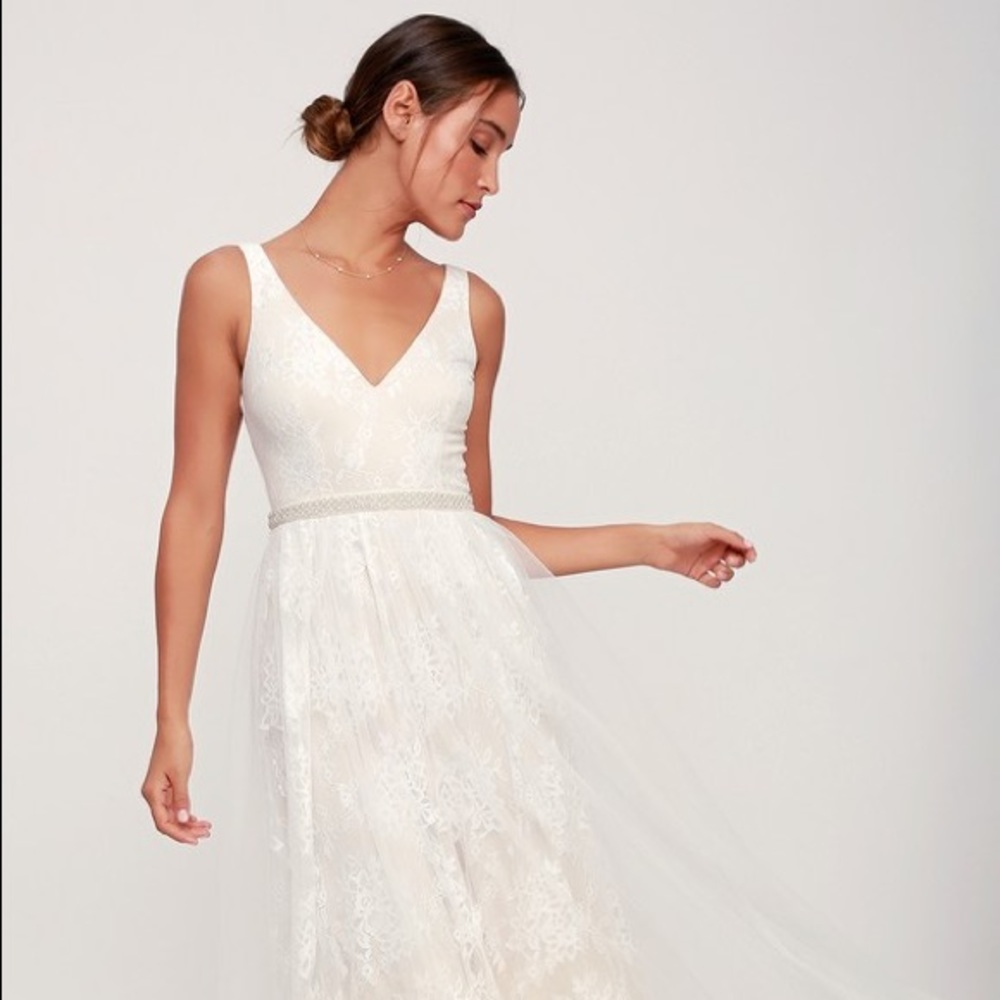 Lulu’s Sweet Love Ivory lace wedding dress NWT